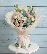 Букет цветов из:  Розы и Лизиантусы в Сельниково