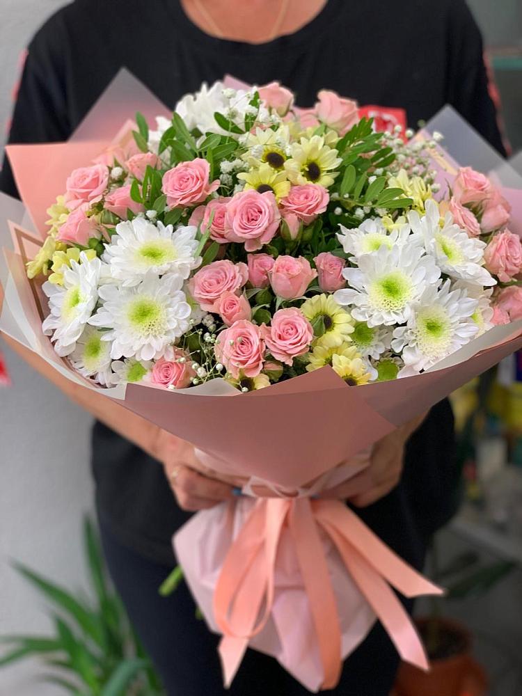 Букет цветов из: Розы и Хризантемы в Сельниково