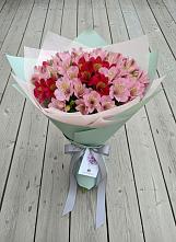 Букет цветов из:  Альстромерии #REPLACE_PRED# Сельниково