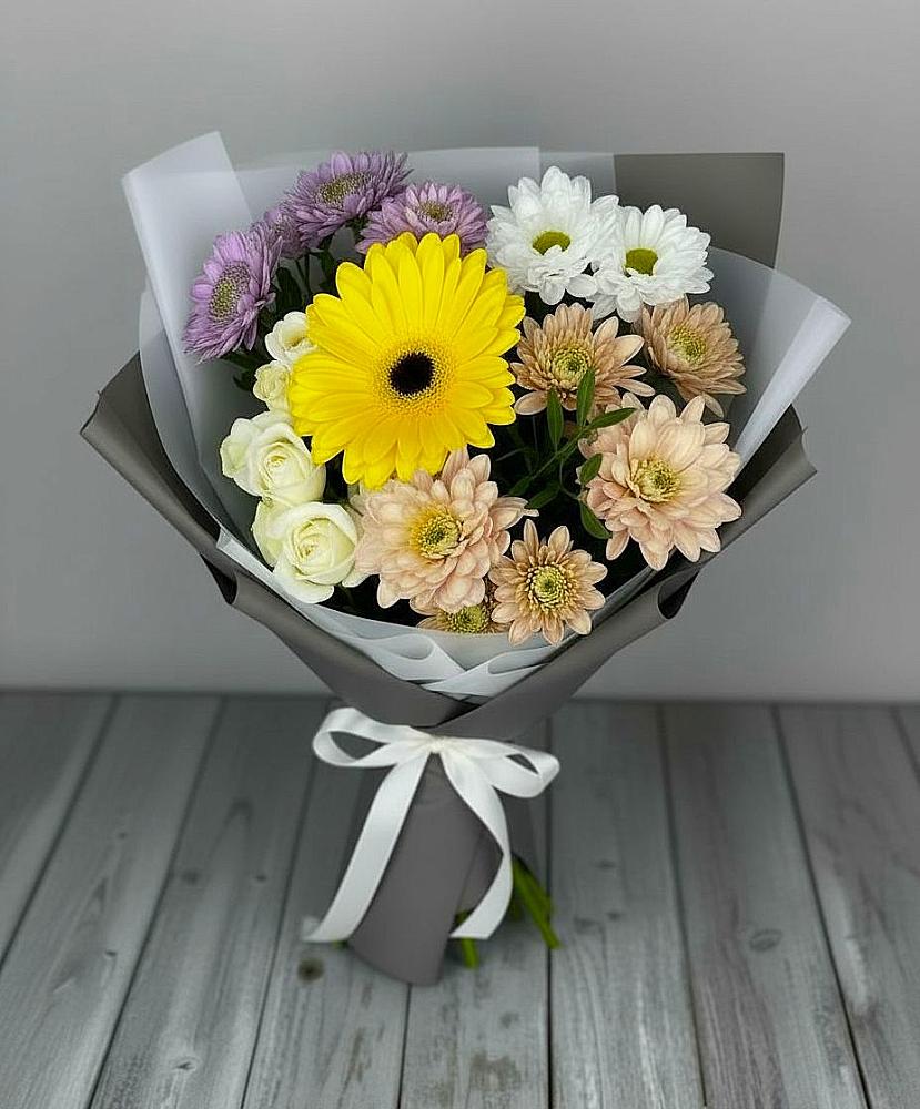 Букет цветов из: Розы, Герберы и Хризантемы в Сельниково
