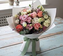 Букет цветов из:  Розы, Лизиантусы и Гвоздики в Сельниково