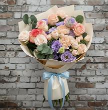 Букет цветов из:  Розы, Лизиантусы и Гвоздики #REPLACE_PRED# Сельниково